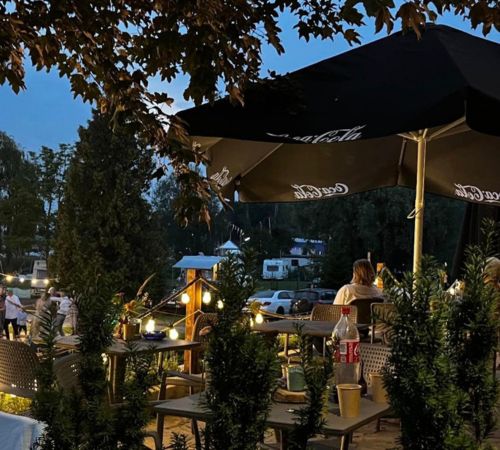 Szkwał sala eventowa taras wieczorem